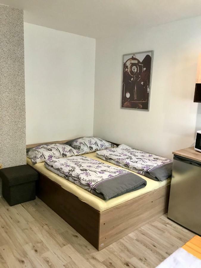 Restaurace Penzion Pod Sumarnikem Tvarozna Lhota 외부 사진